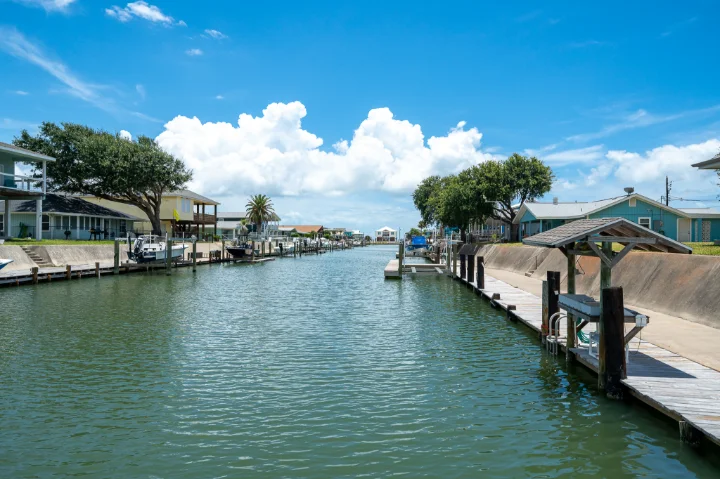 Estes Flats Vacation Rentals | Intracoastal Waterway | Miss Kitty's Estes Flats Vacation Rentals | Intracoastal Waterway | Miss Kitty's