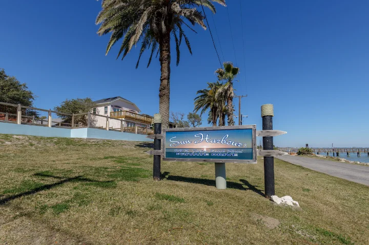 Sun Harbor Cottages | Miss Kitty's Fishing Getaways | A VTrips Experience Sun Harbor Cottages | Miss Kitty's Fishing Getaways | A VTrips Experience