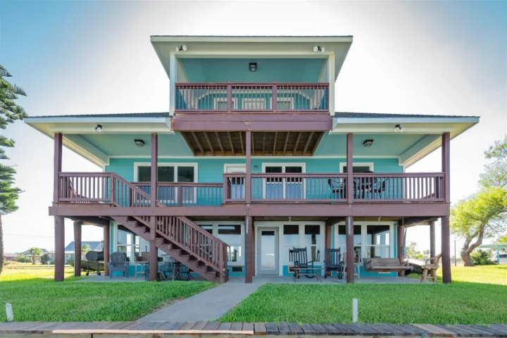 Large Vacation Homes | Miss Kitty's Fishing Getaways | A VTrips Experience Large Vacation Homes | Miss Kitty's Fishing Getaways | A VTrips Experience
